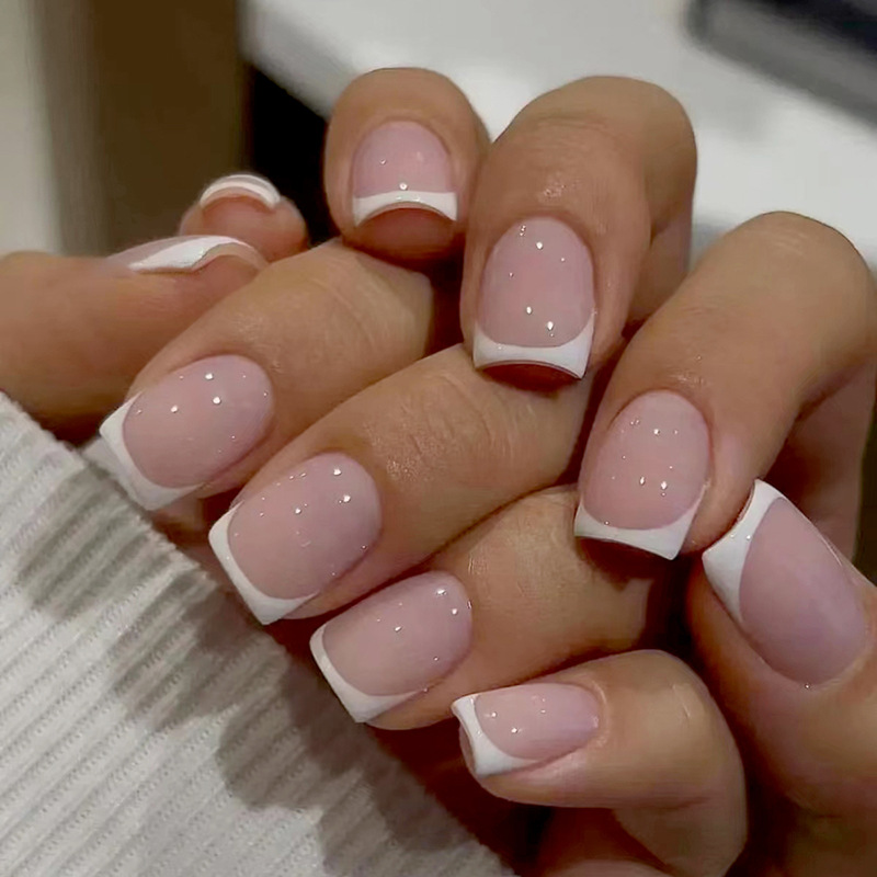 Короткие квадратные накладные  – обзор и цена Nail Art Wedding