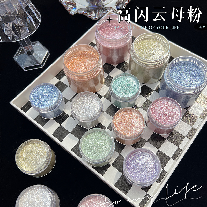 Блестящая пудра с эффектом рус – обзор и цена Nail Art Overlay