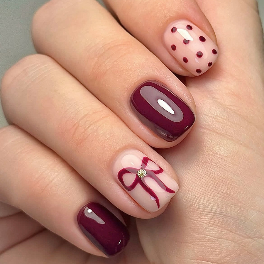 Короткие квадратные накладные  – обзор и цена Nail Art Gliter