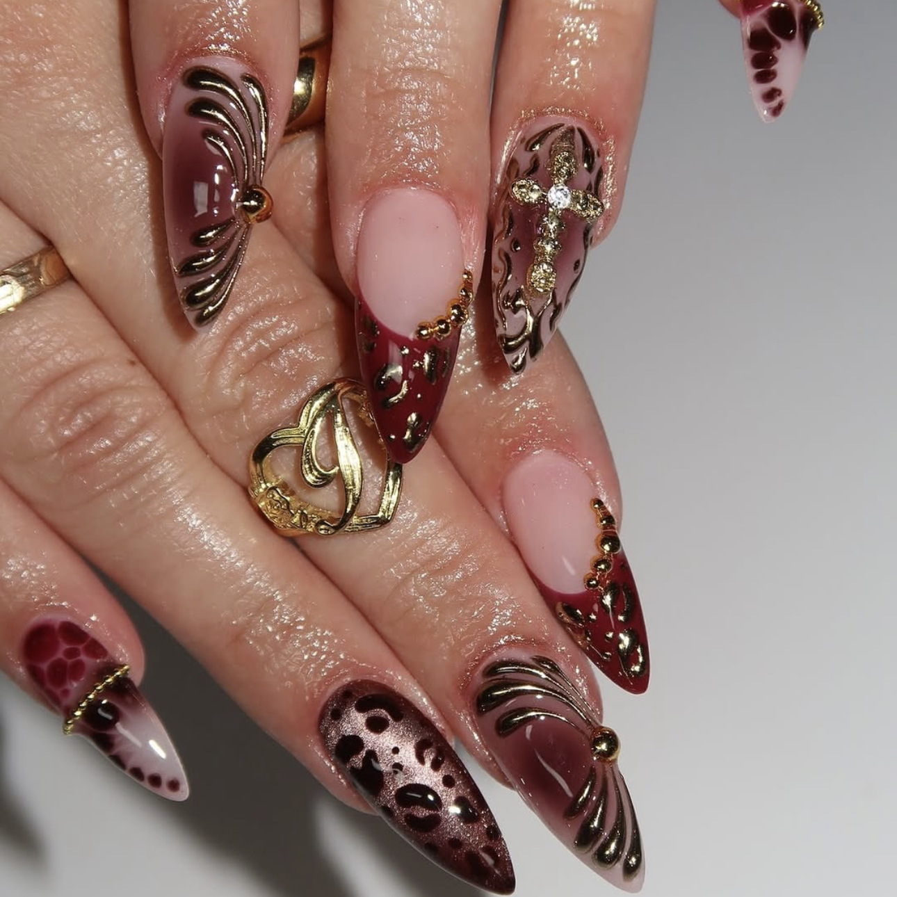 Накладные ногти средней длины  – обзор и цена Nail Art Leopard