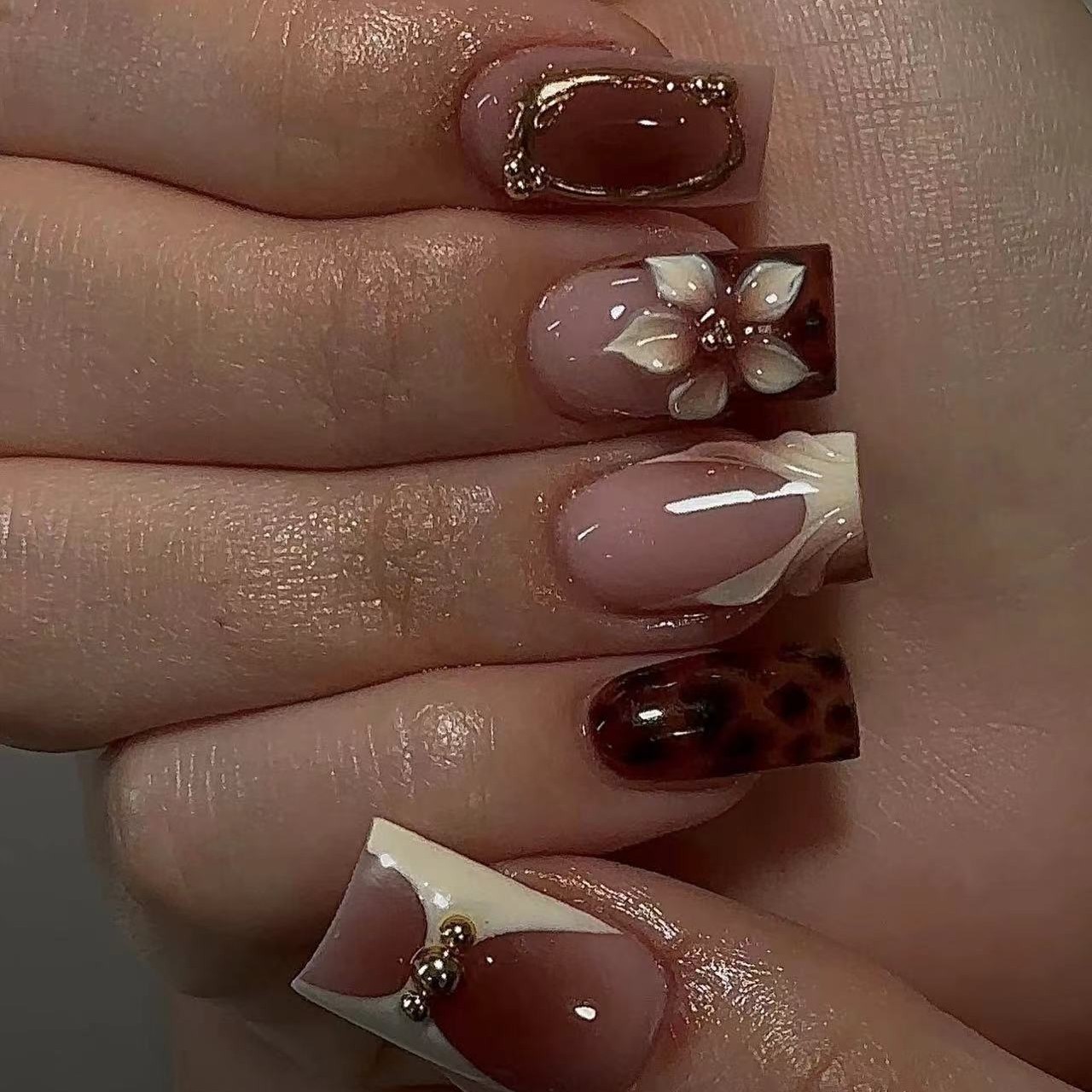 Короткие квадратные накладные  – обзор и цена Nail Art Leopard
